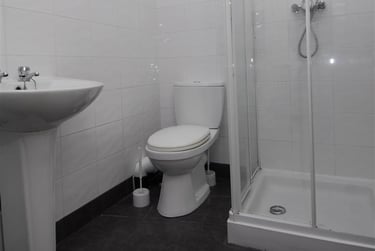 4 bed house, Regent Street, City Centre, Plymouth, PL48BA - Image 5